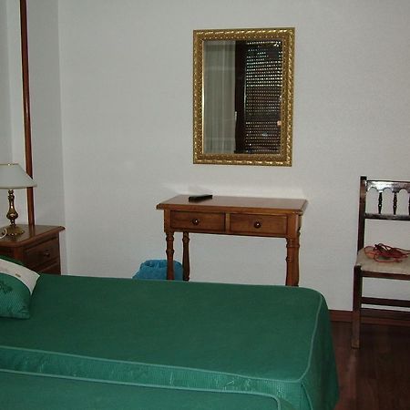 Hostal El Botero Cuzcurrita-Río Tirón Εξωτερικό φωτογραφία